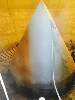 水泥庫清庫，清理鋼板倉